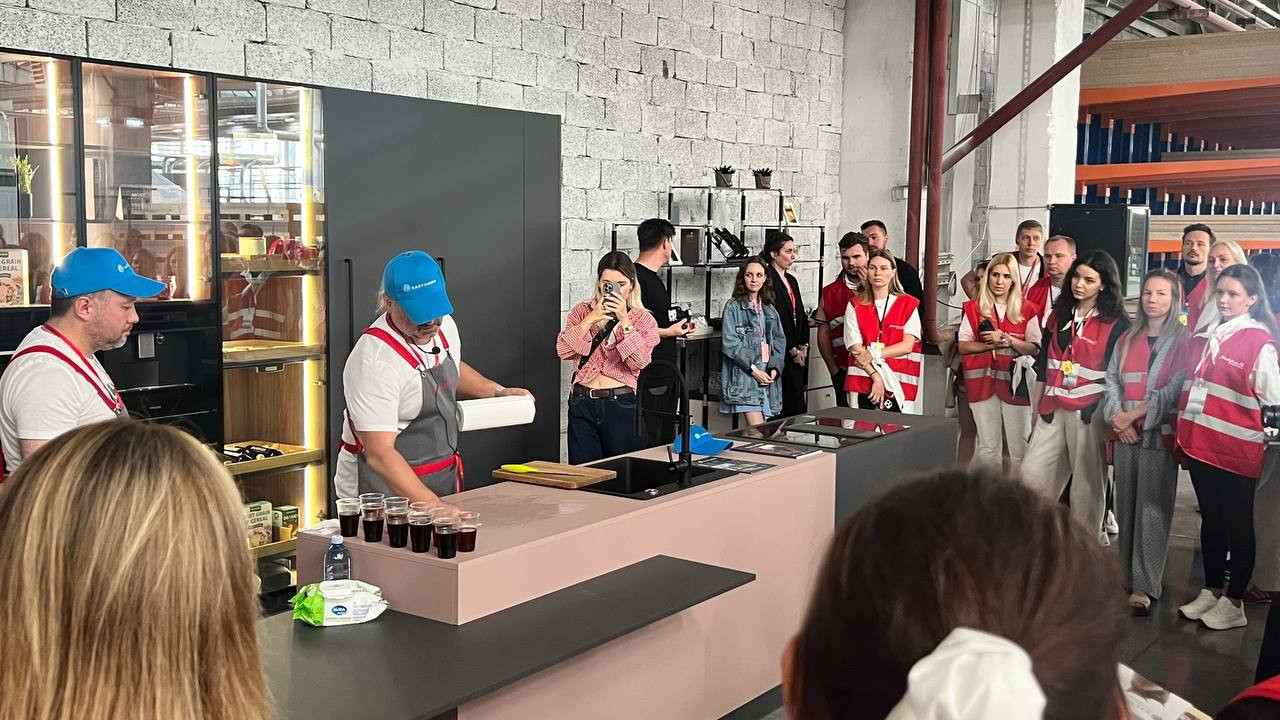 Компания Kastamonu на мероприятии #МарияДизайнПипл2025 в Саратове: новинки индустрии и зрелищные эксперименты